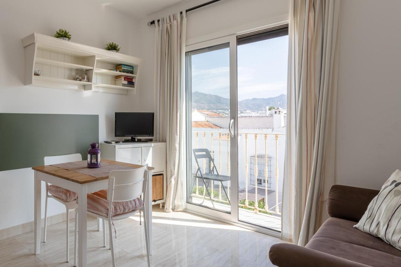 Apartamento Corazon De Нерха Екстериор снимка
