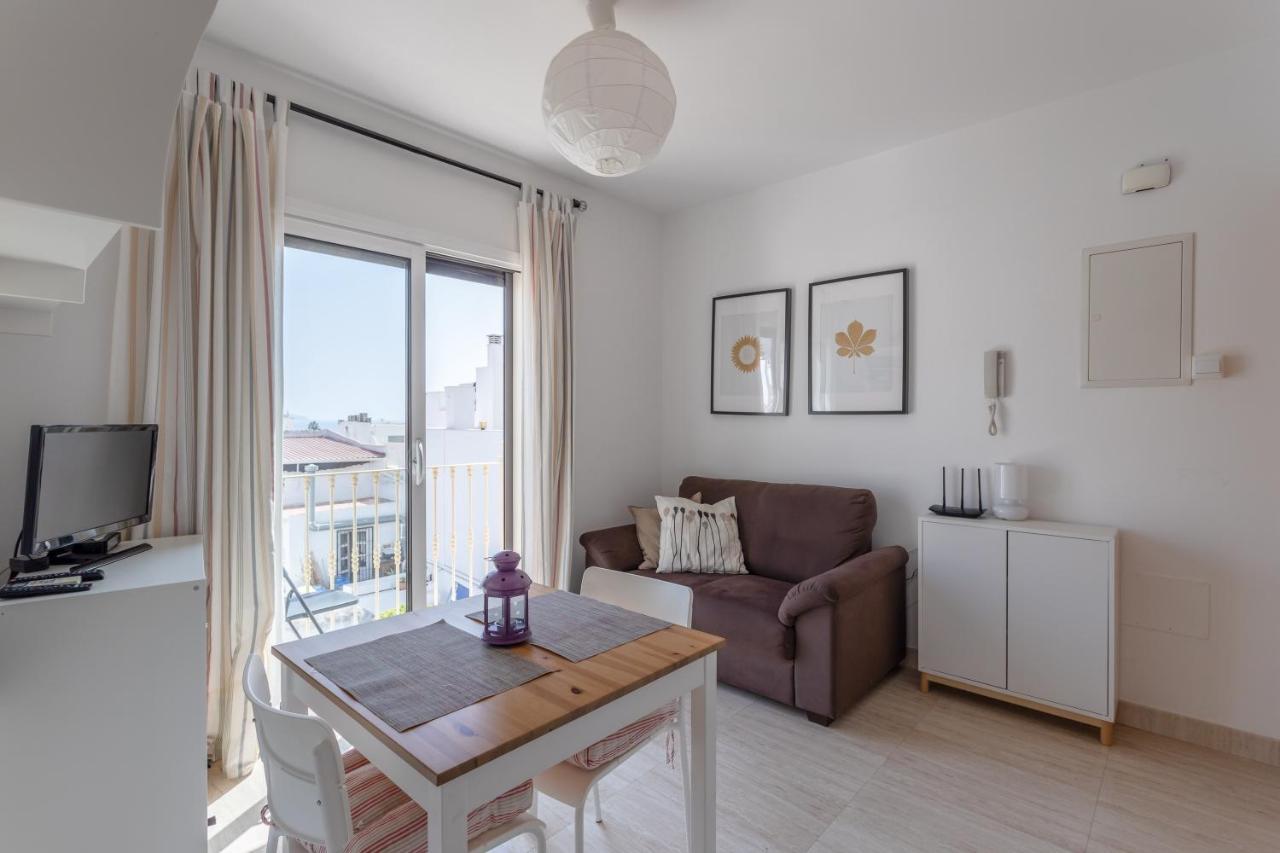 Apartamento Corazon De Нерха Екстериор снимка